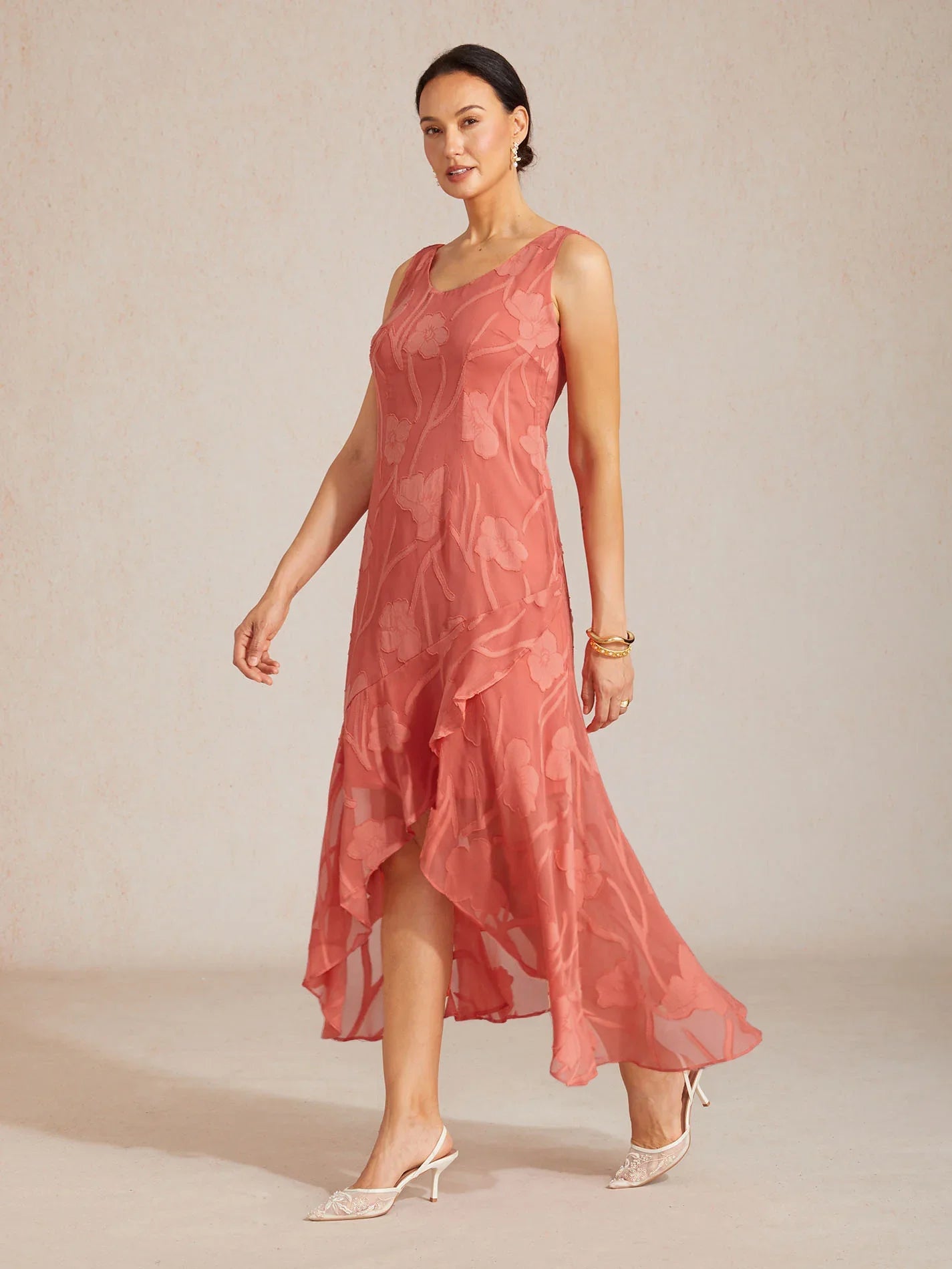 Sleeveless Evening Dresses in Floral Chiffon with Asymmetrical Hem