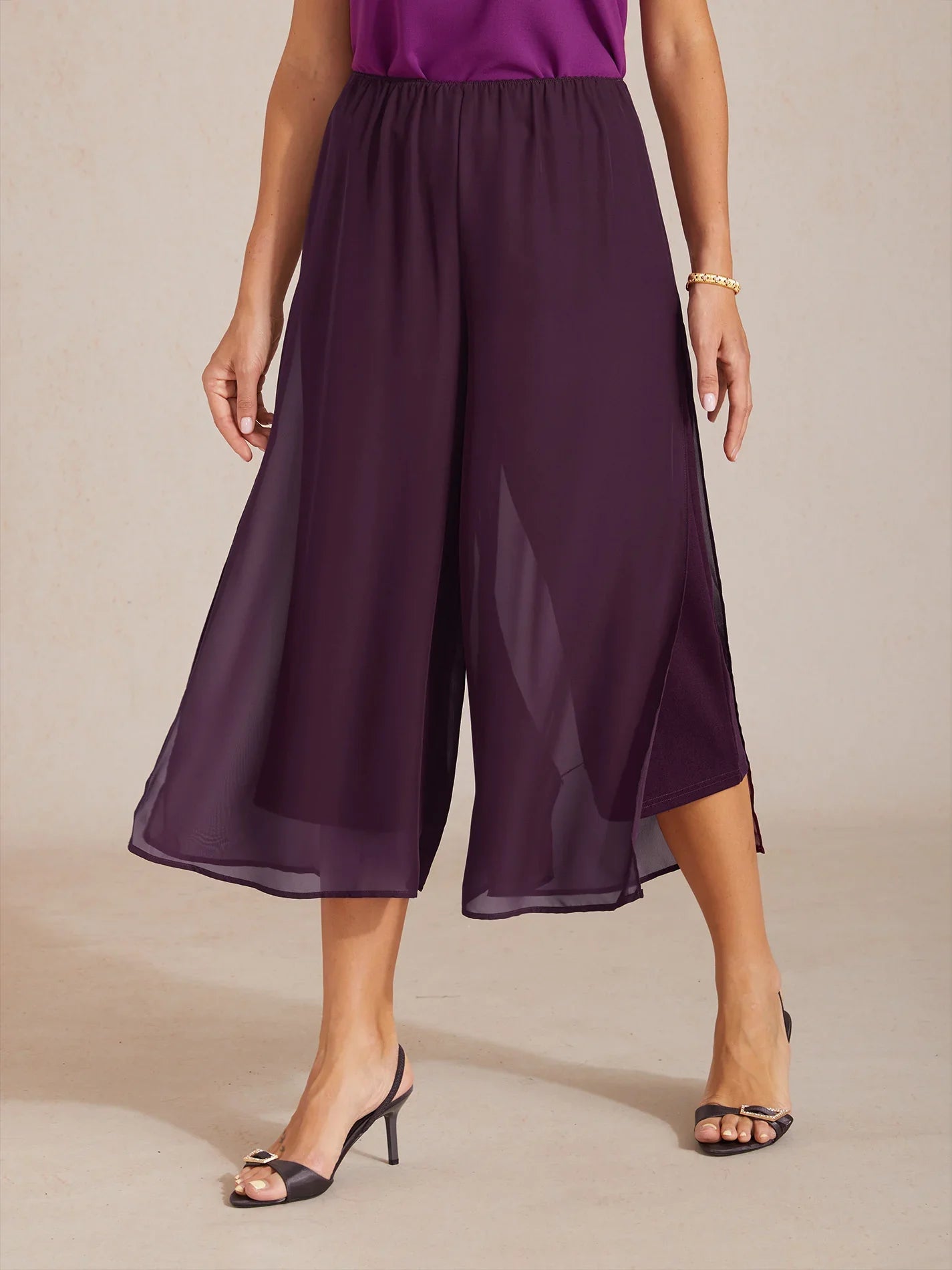 Straight Short Pants with Chiffon Layer