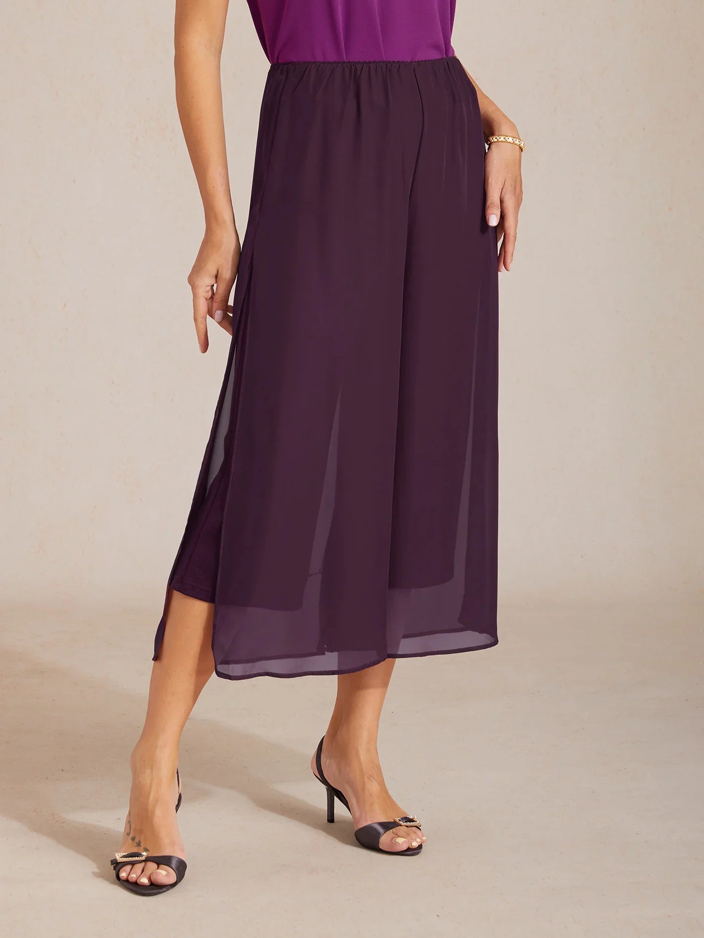 Straight Short Pants with Chiffon Layer