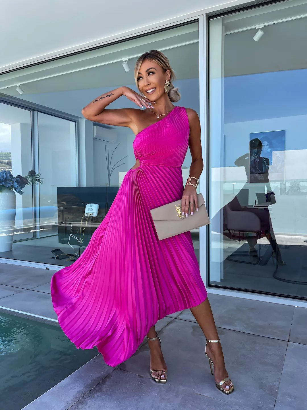 Eila | Midi Dress with One Shoulder and Pleated Shapes