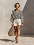 Loose black and white striped blouse with high-waisted white shorts - Two-piece set MDZ2724D6T
