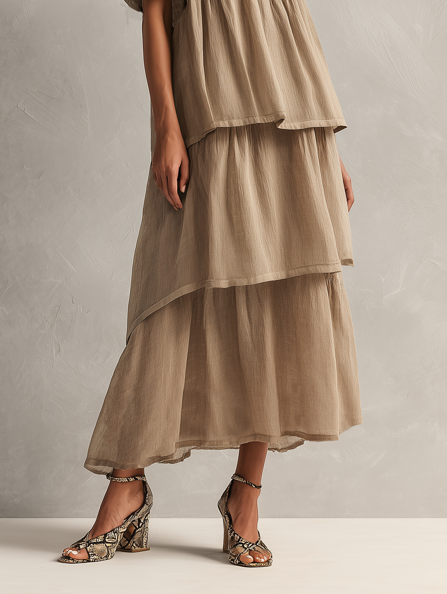 Minimalist Women's Maxi Dress in a Linen Blend with Short Sleeves and Tiered Hem MDZ2371F5WY