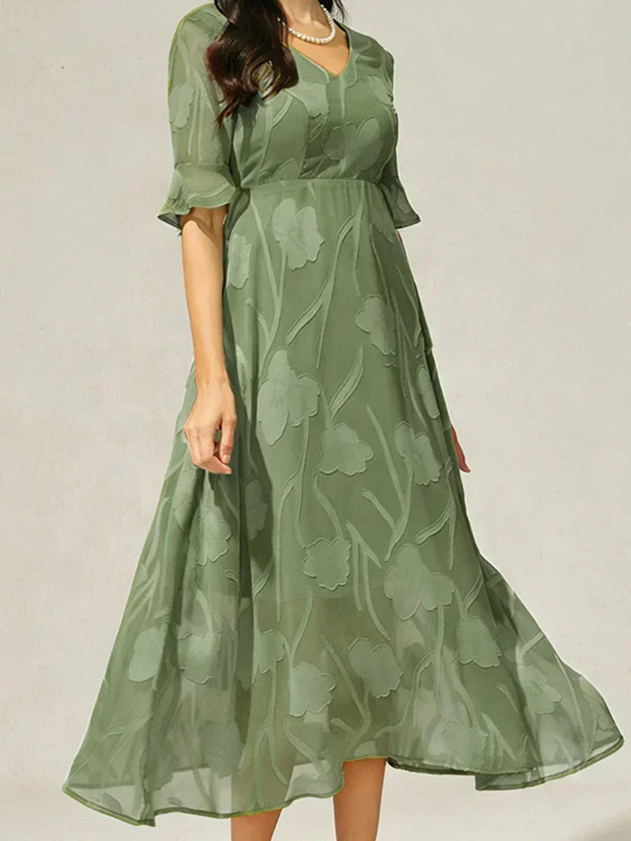 Maxi Dresses Made of Lace with Train
