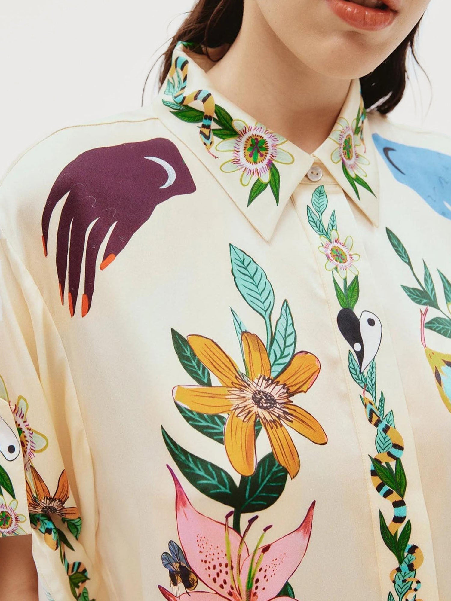 Large Blouse Shirt with Sophisticated Print