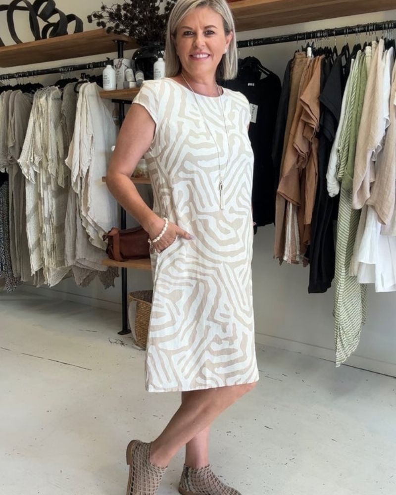 Avnil | Summer Dress with Round Collar
