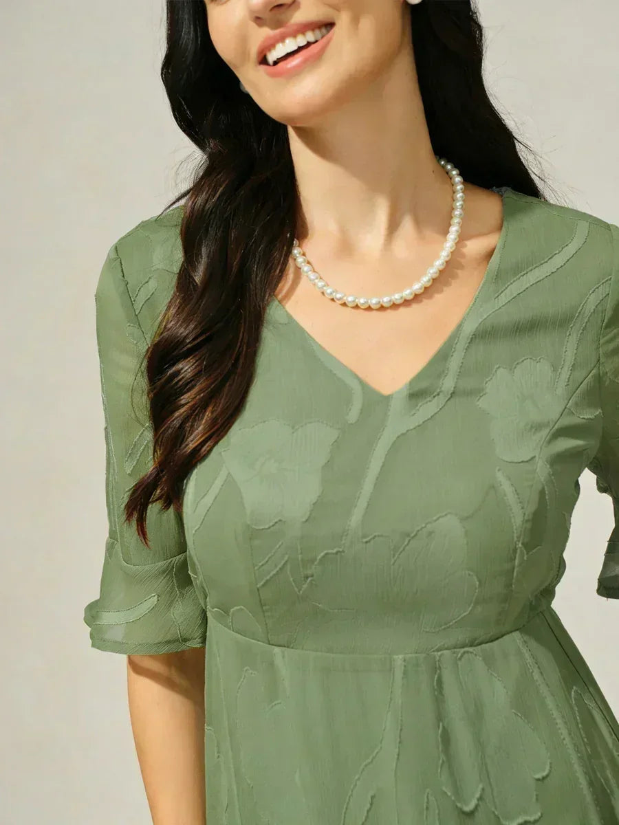 Maxi Dresses Made of Lace with Train