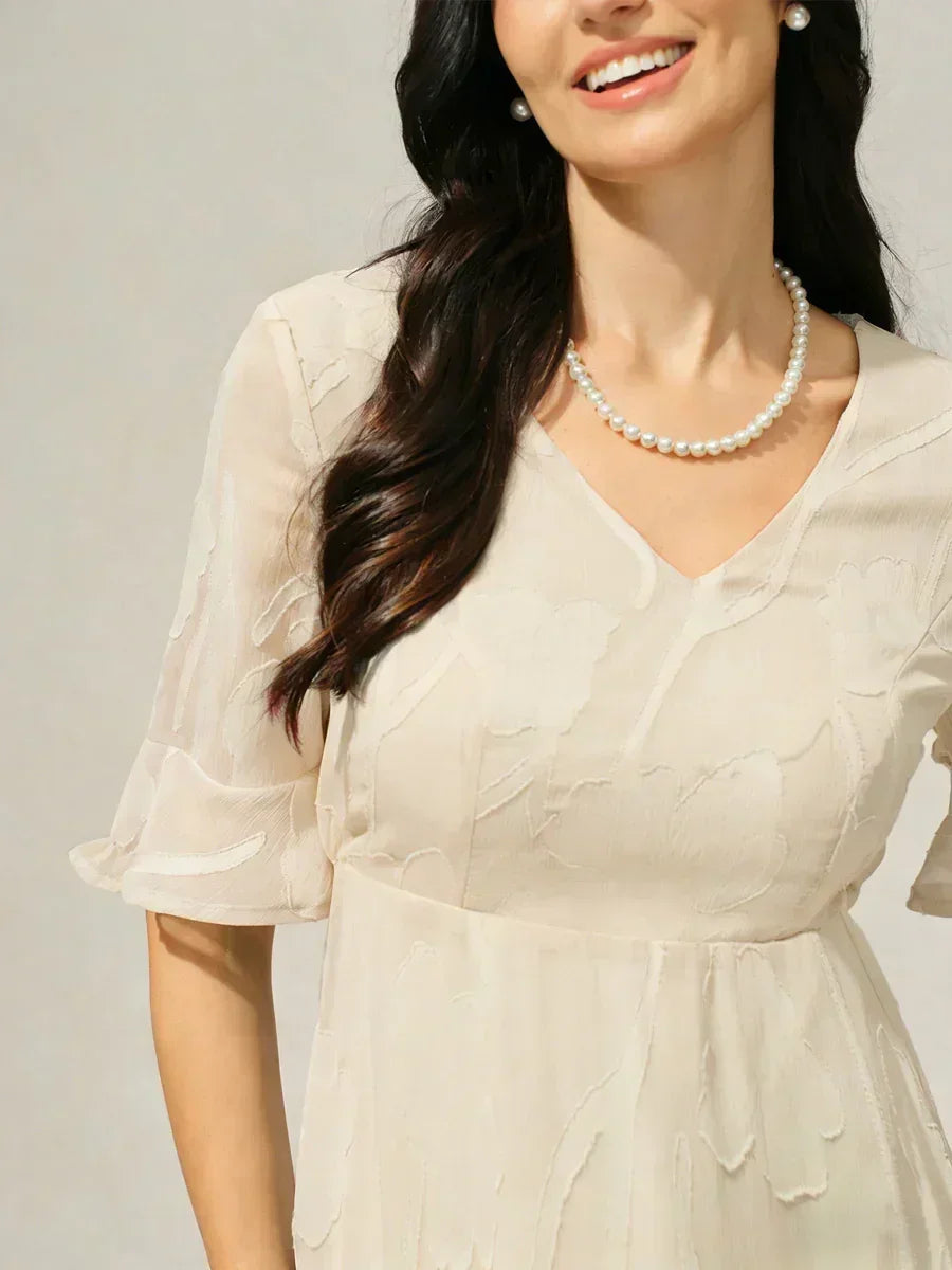 Maxi Dresses Made of Lace with Train
