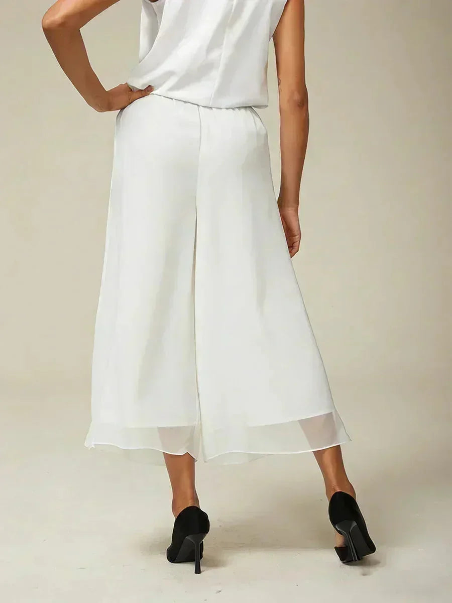 Straight Short Pants with Chiffon Layer