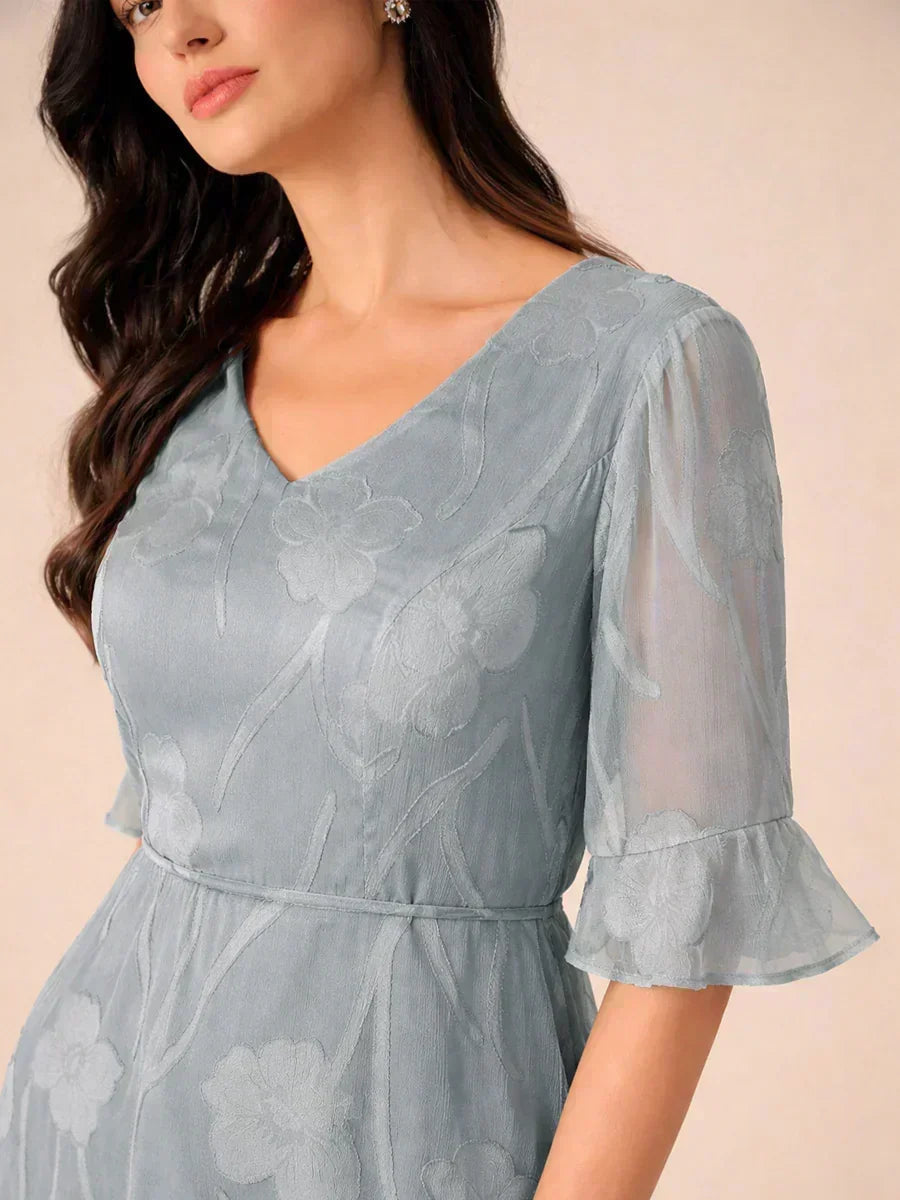 Maxi Dresses Made of Lace with Train