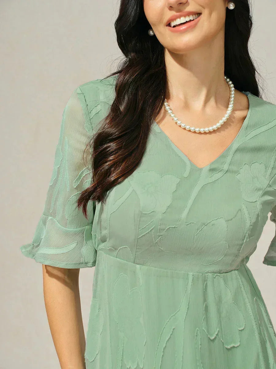 Maxi Dresses Made of Lace with Train