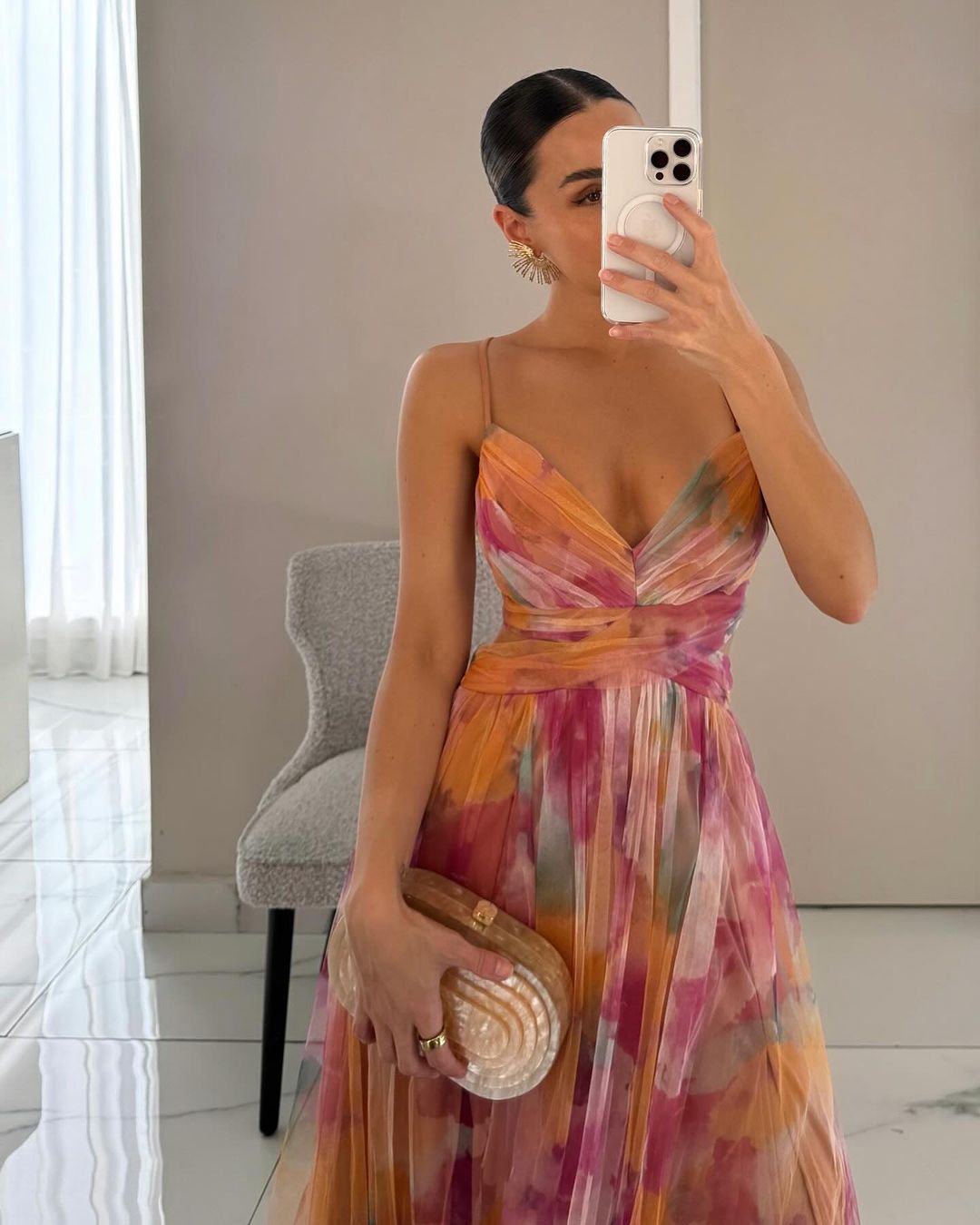 Alina – Trendy Long Dress with V-Neck for Women