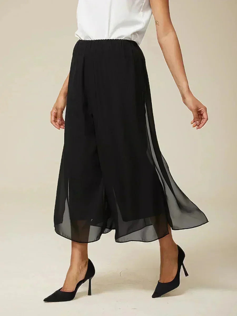 Straight Short Pants with Chiffon Layer