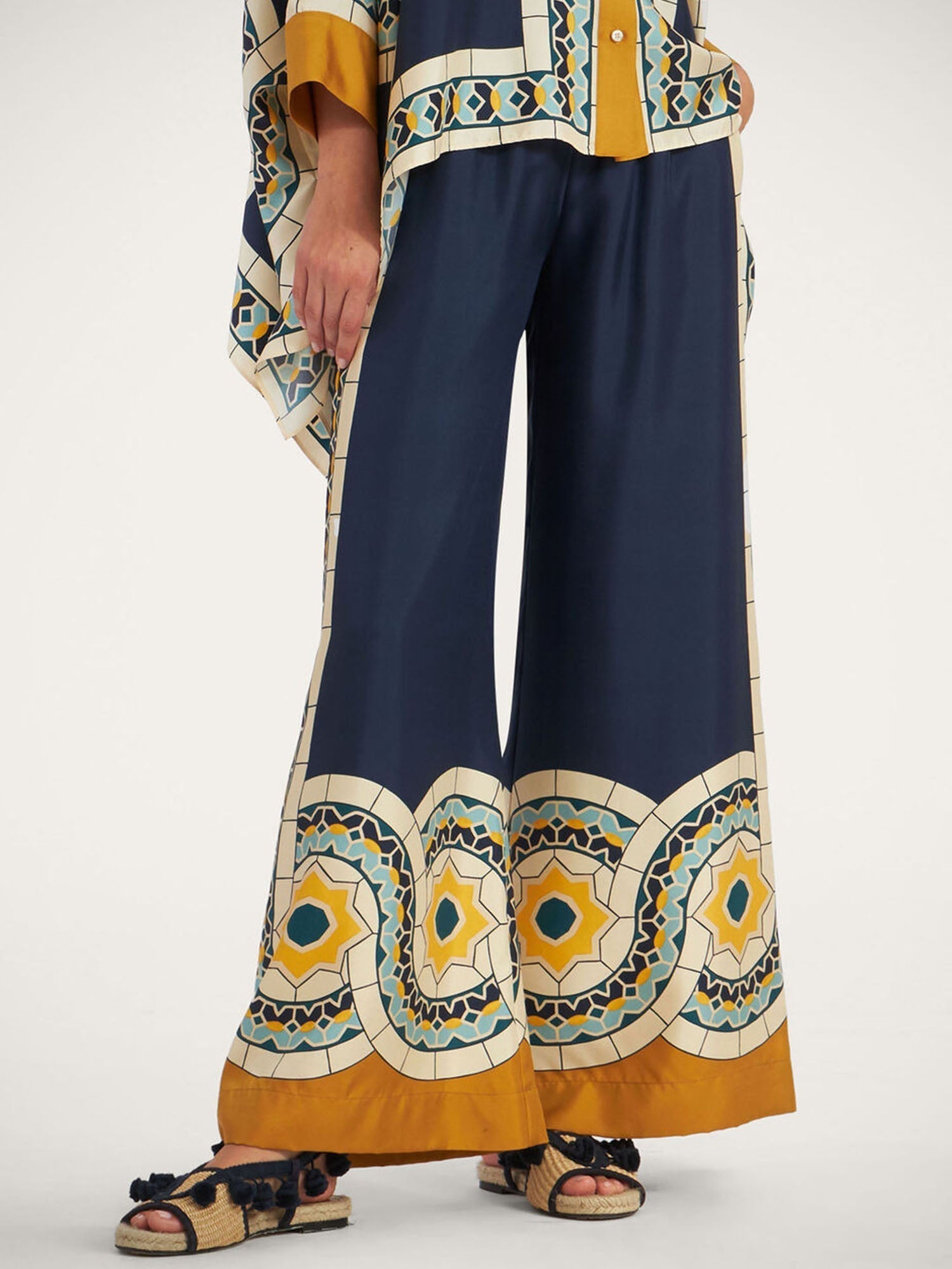 Wide Leg Pants with Geometric Print