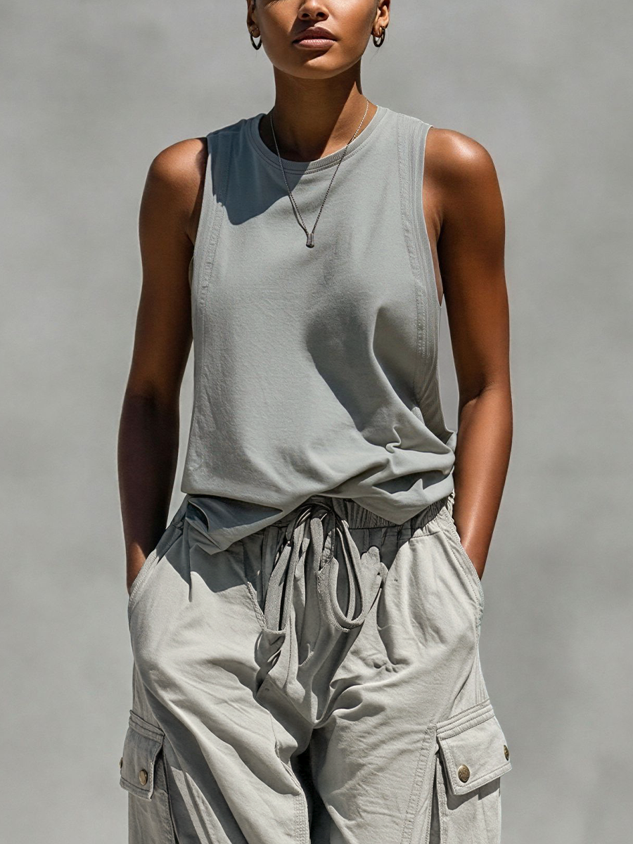 Sleeveless Tank Top and Cargo Jogger Set for Women in Gray MDZ0853E1T