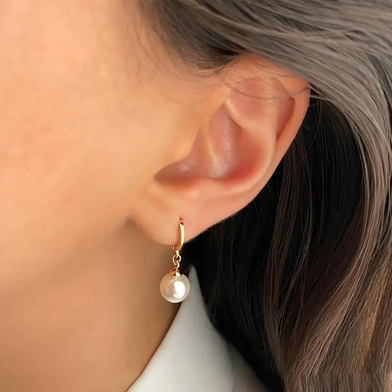 Elegant Jewelry Set with Pearls