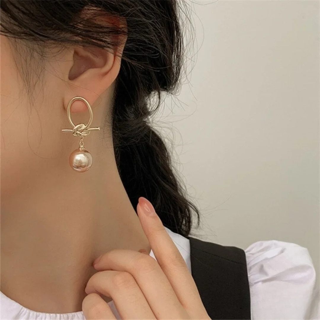 Earrings with Eternal Pearl