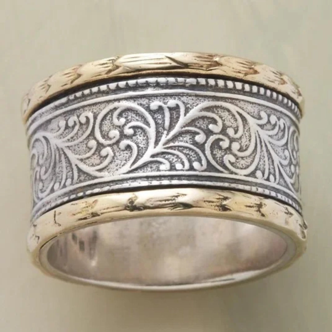 Vintage Ring Made of Gold and Silver
