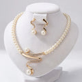 Jewelry Set with Necklace and Earrings with Natural Pearls