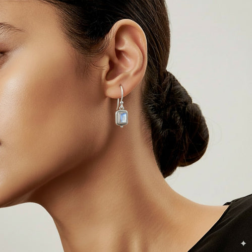 Beatrice - Vintage Earrings with Square Moonstone