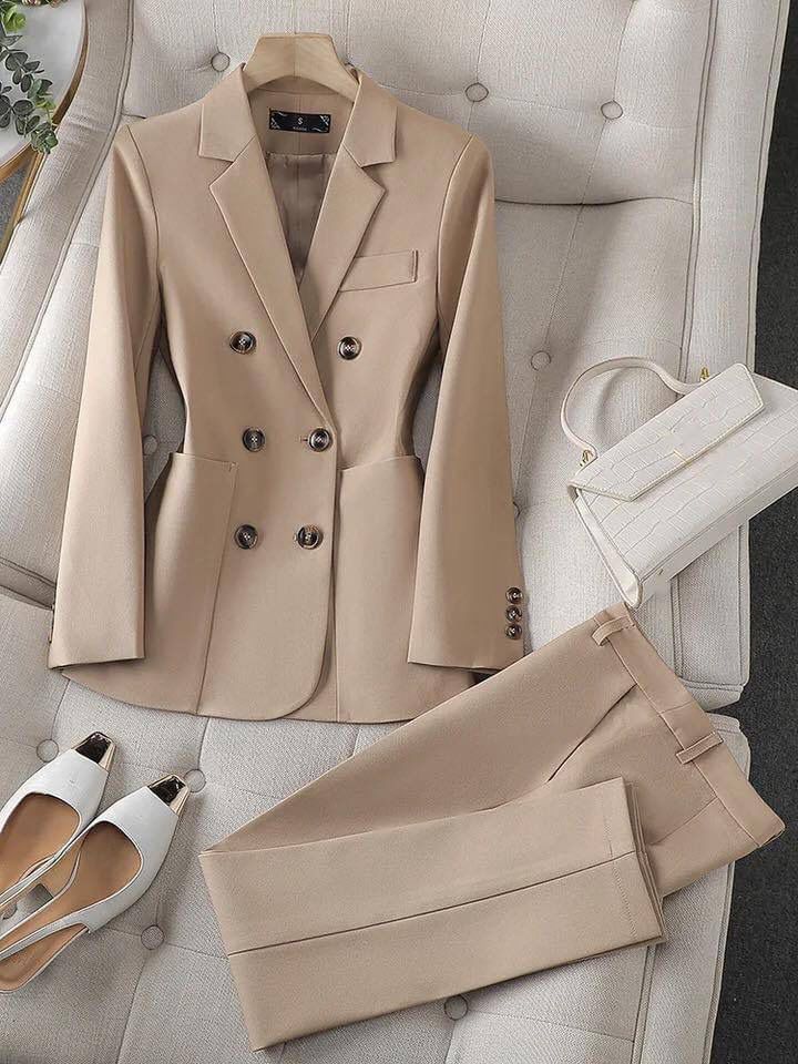 Salma Suit