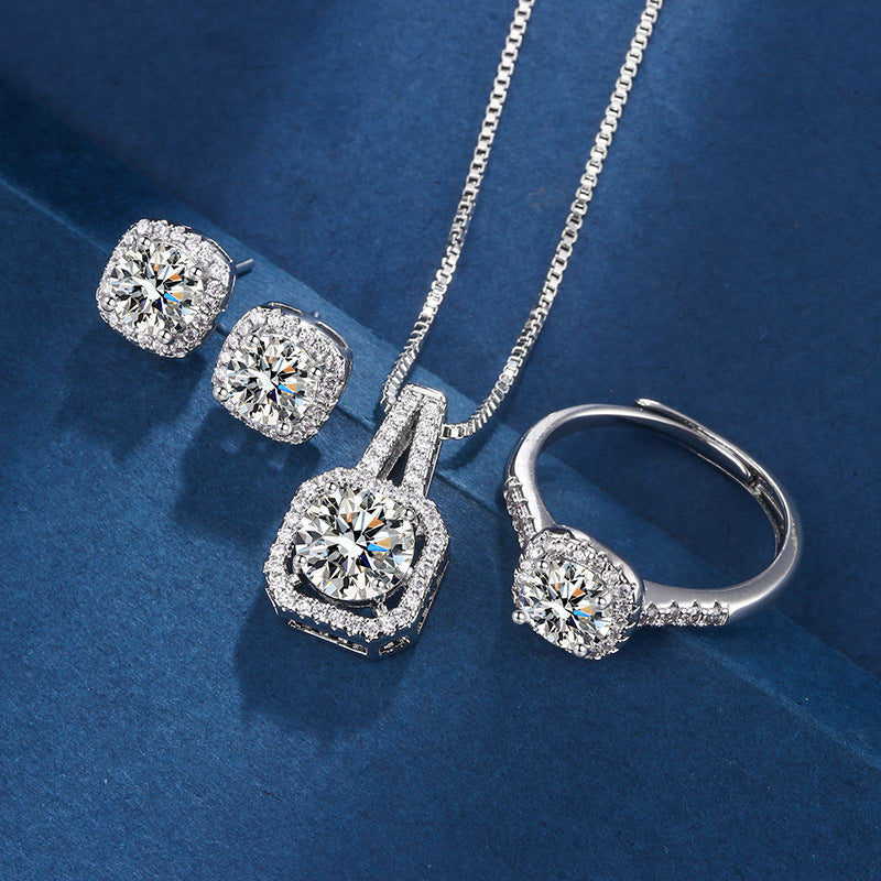 White Gold Jewelry "Lion Quadrata"