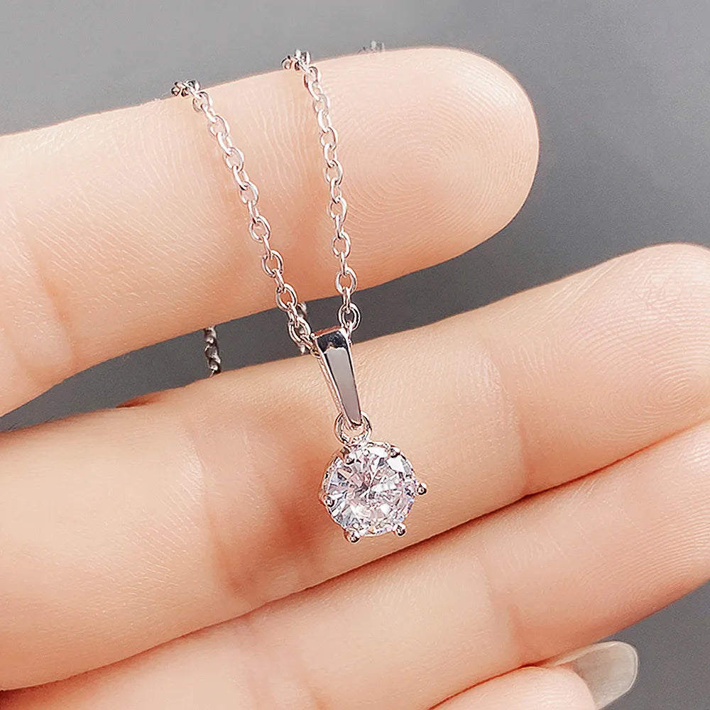 Classic collar with zirconia pendant