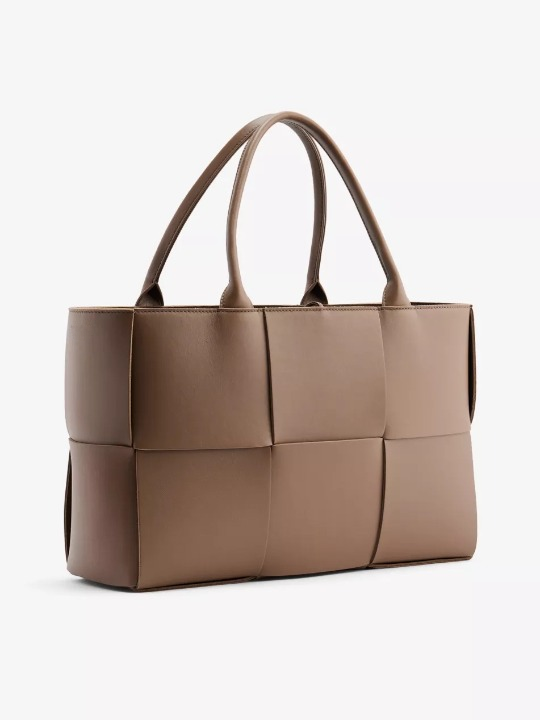 Sarlon Tote Bag