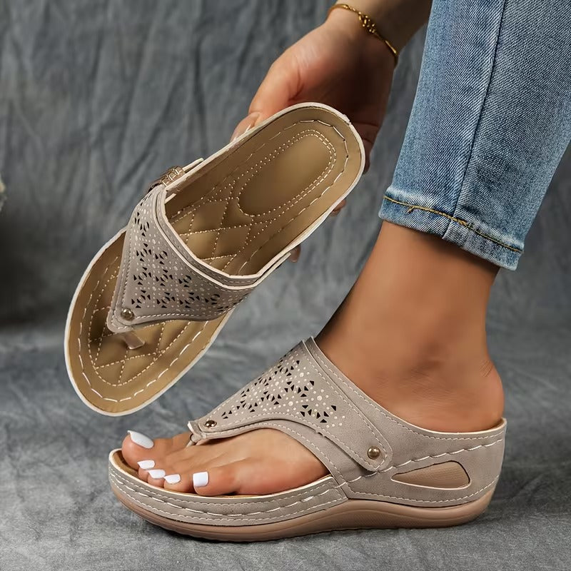 Archila | Supportive Sandals with Heel