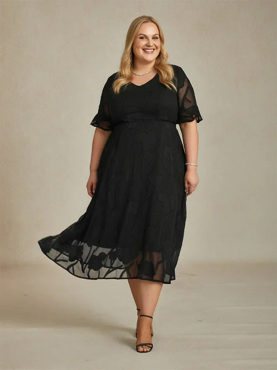Maxi Dresses Made of Lace Fabric with Soft Sleeves
