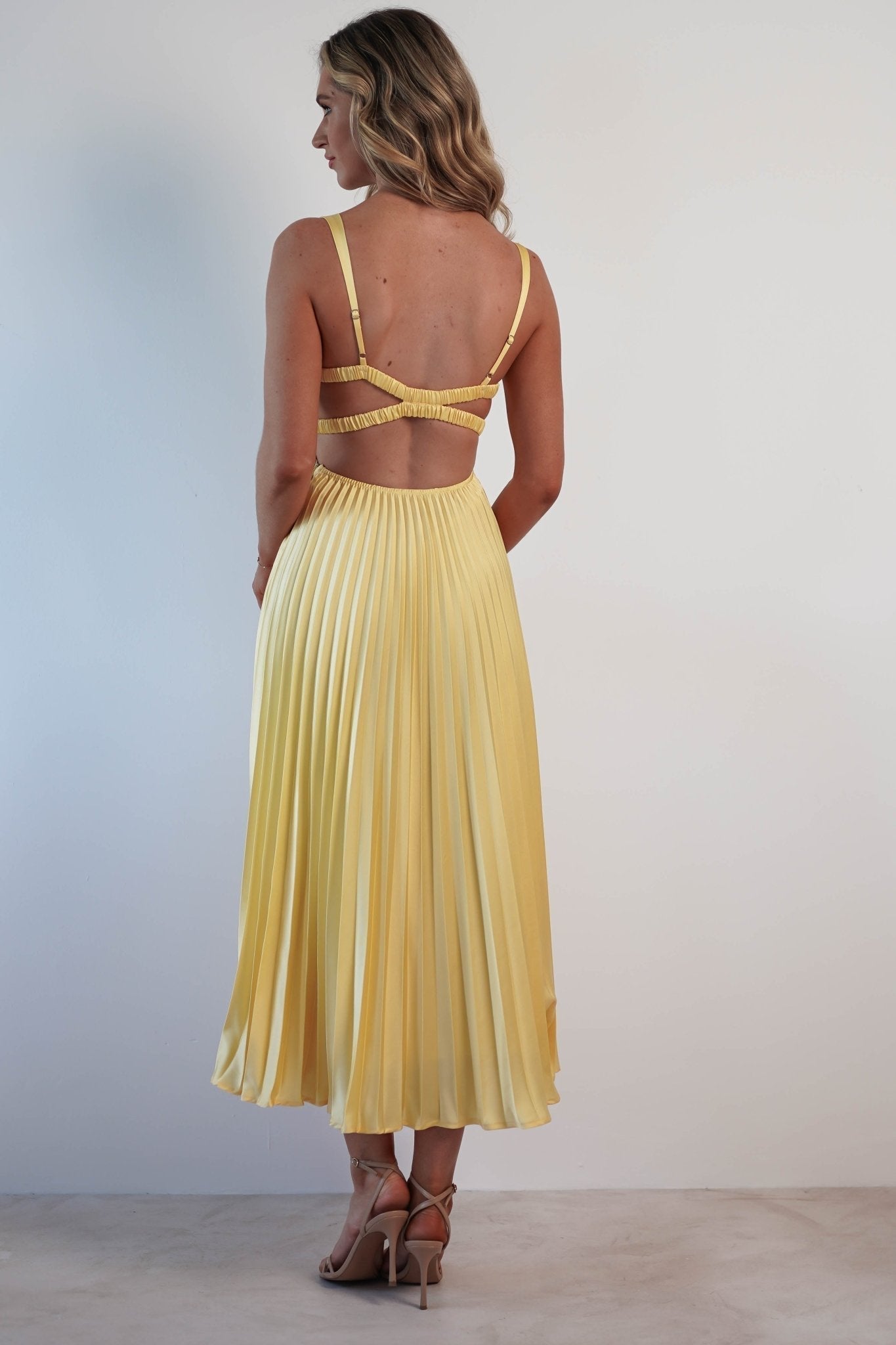 QUEEN | Elegant Maxi Dress with Soft Draping