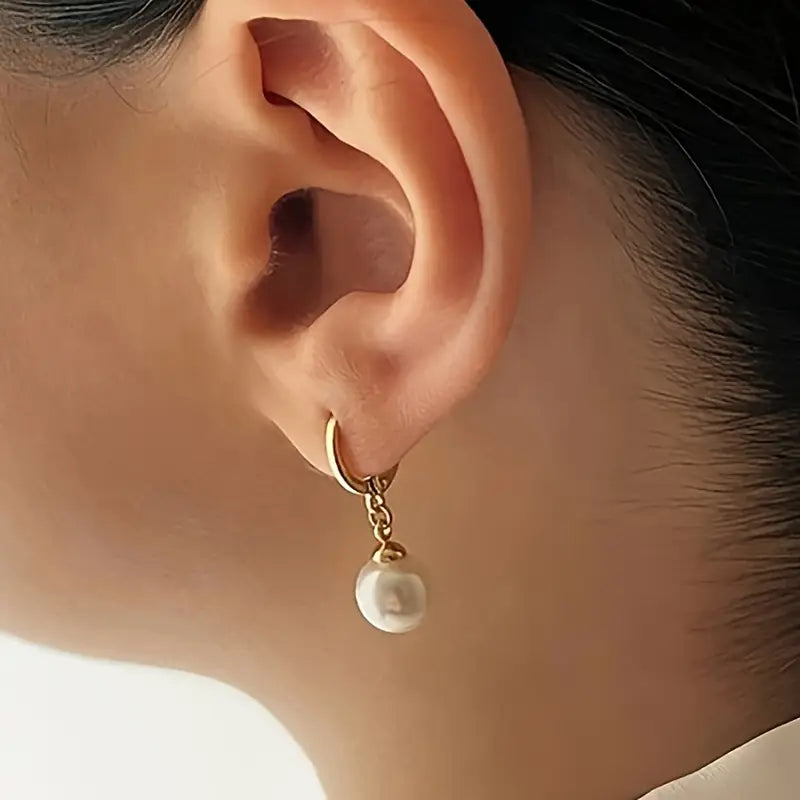 Elegant Jewelry Set with Pearls