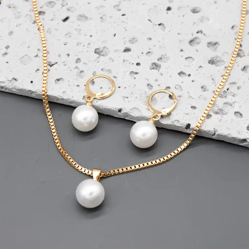 Elegant Jewelry Set with Pearls