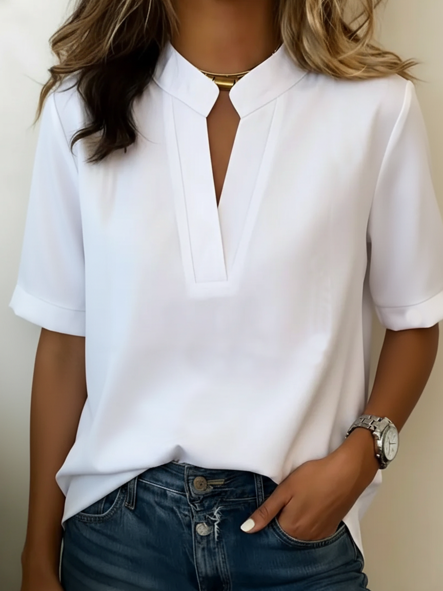 Eliz — Elegant Shirt with a Refined Collar