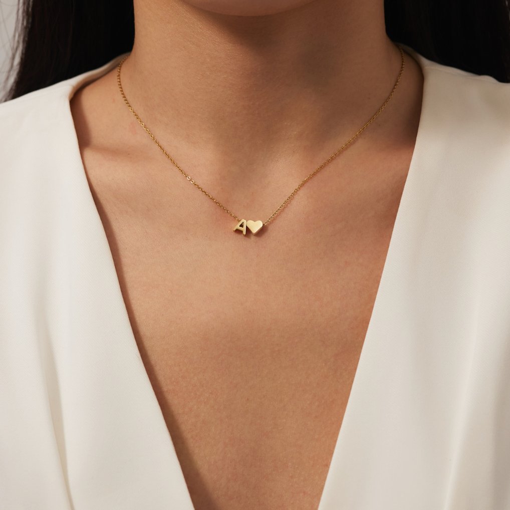 Timeless Head Bracelet with Heart-Shaped Pendant