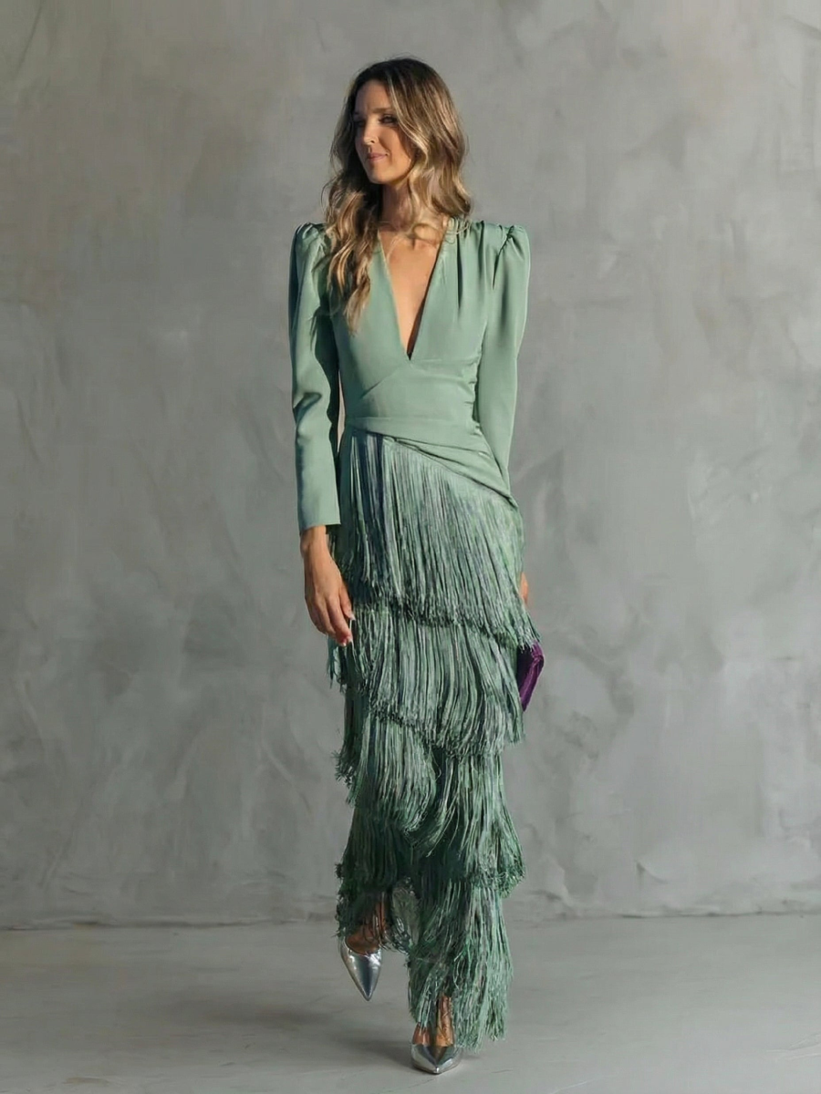 Alesia - Elegant Midi Dress with Flared Sleeves