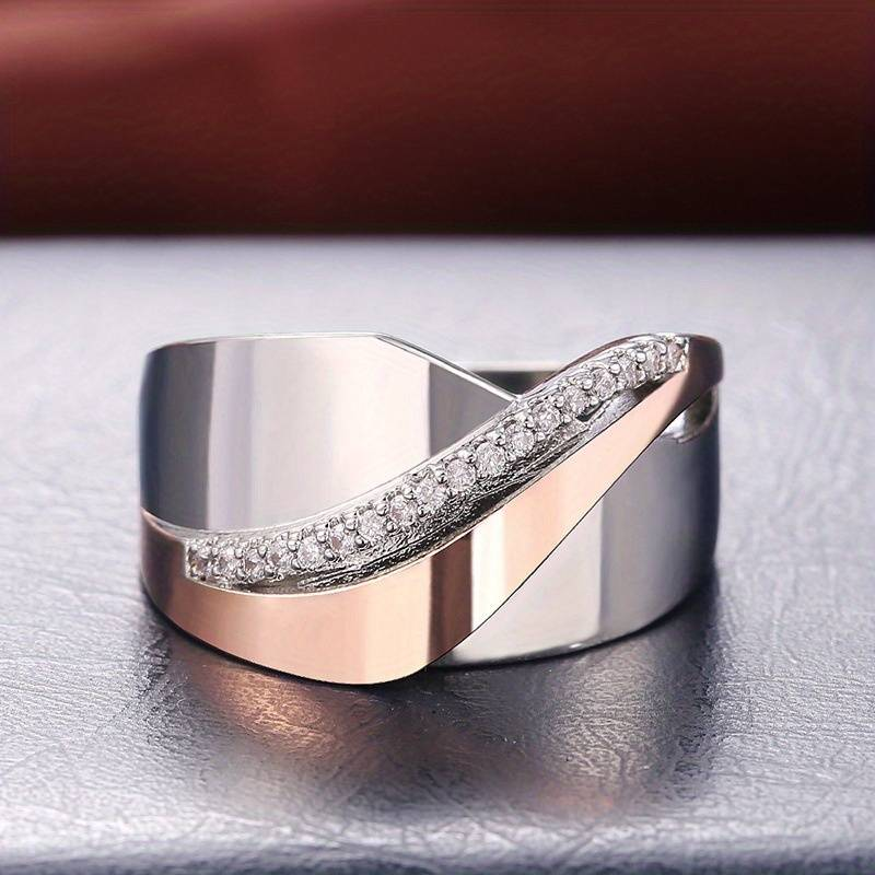 Elegant ring in sparkling rose gold