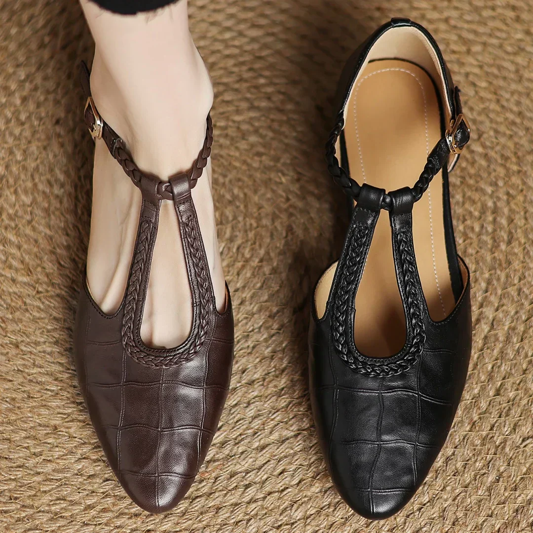 Women's Mary Jane Shoes with Braided Strap and Elegant Finish