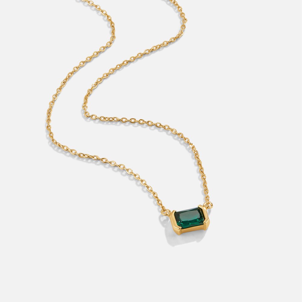 Delicate Pendant with Emerald