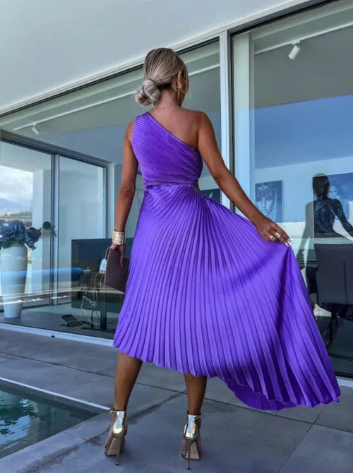 Eila | Midi Dress with One Shoulder and Pleated Shapes