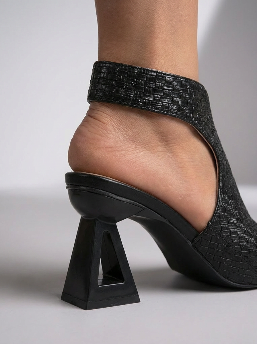 Elegant Sandals with Straps